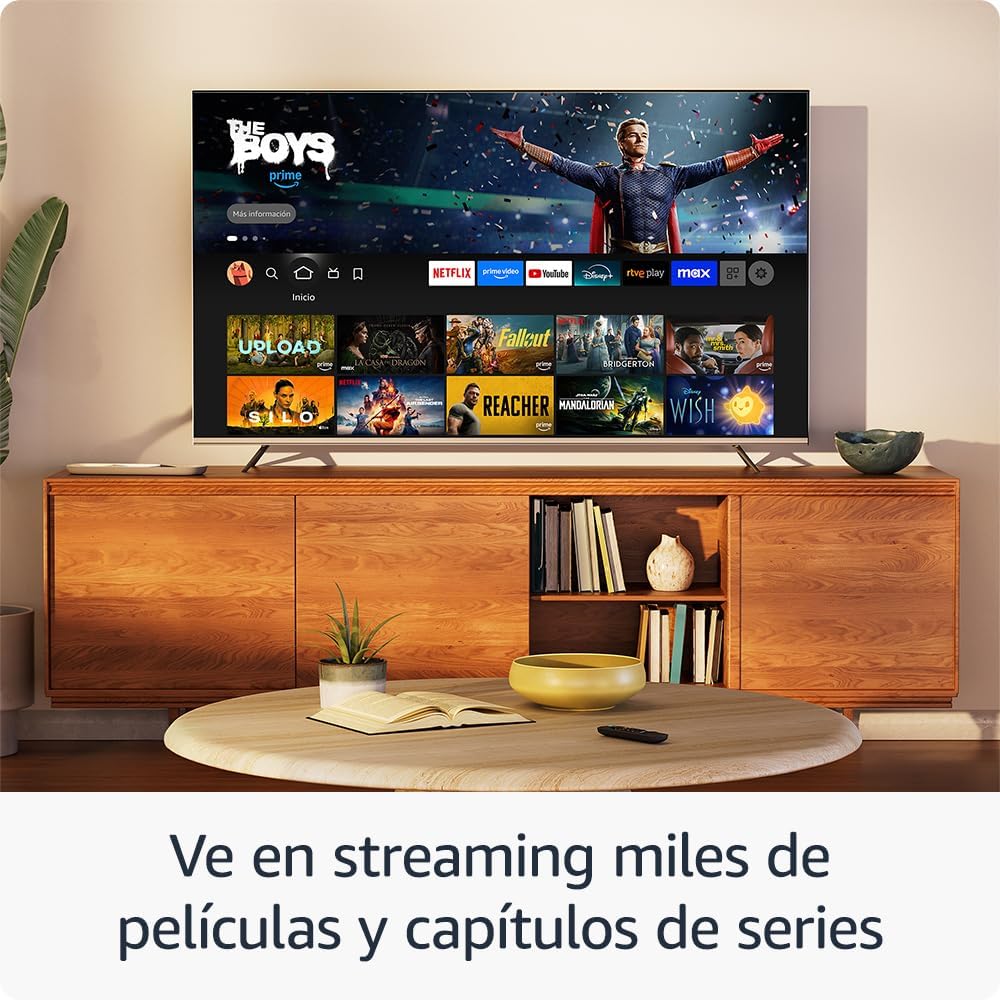 Amazon Fire TV Stick HD (Última generación), con TV en directo gratuita, mando por voz Alexa, controles de Hogar digital y reproducción en streaming HD