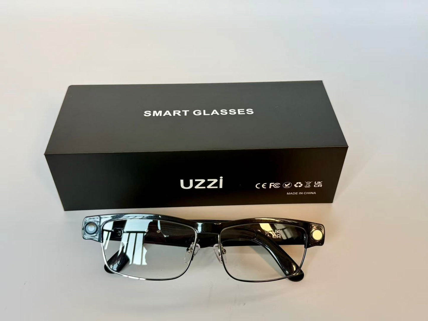 Gafas Inteligentes con el cristal transparente, Cámara HD, Bluetooth 5.4, Batería de 220 mAh, Altavoces Estéreo con Bajos, Micrófono con Cancelación de Ruido, Detección de Uso